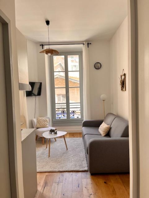 Moderne, Centre Apartment